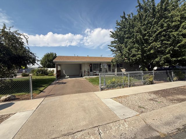 4606 W 3855 S, West Valley City