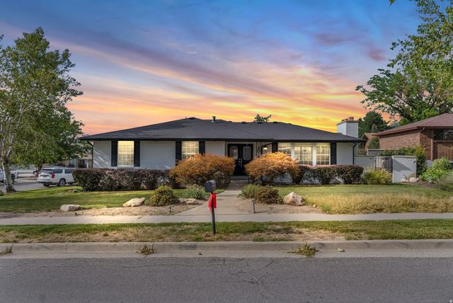 2329 E Sublette Pl, Sandy
