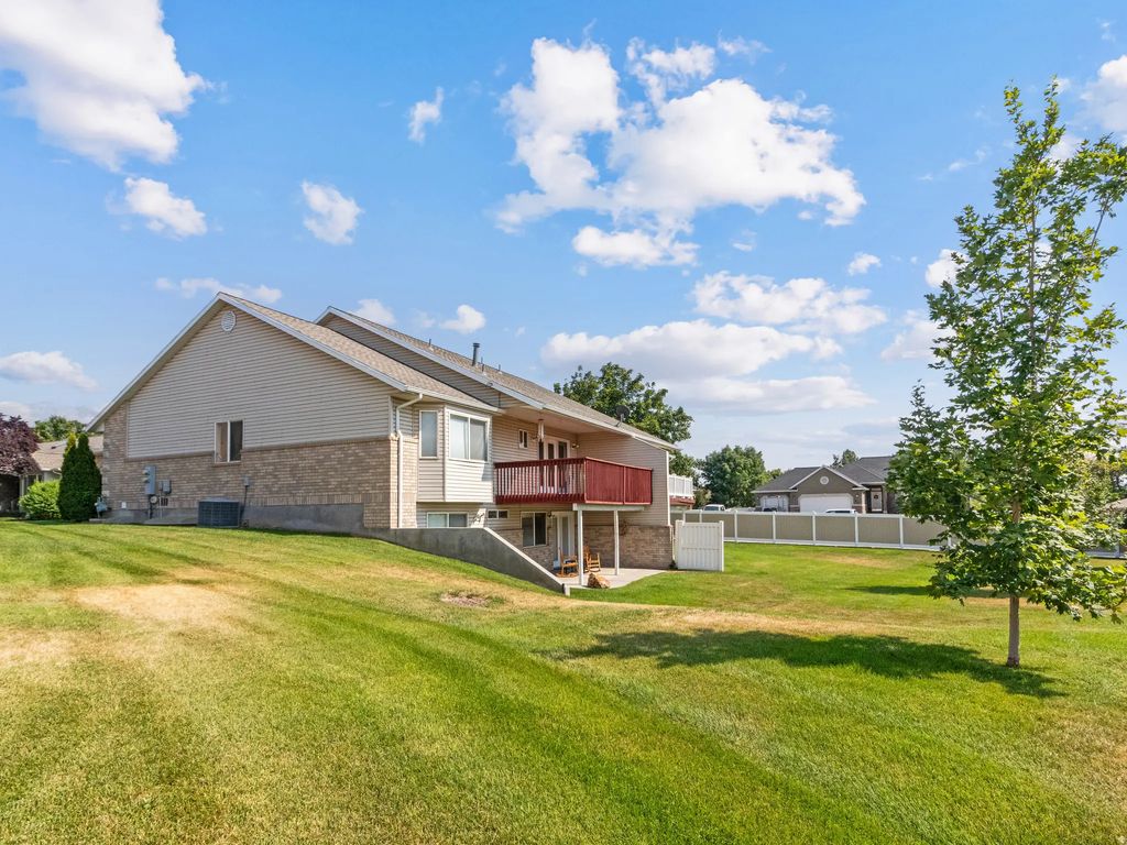 672 E 900 S, Pleasant Grove