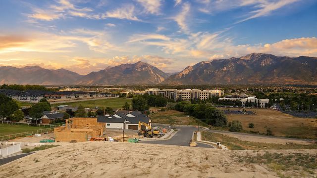 1096 W Kings Landing Ct 2, South Jordan