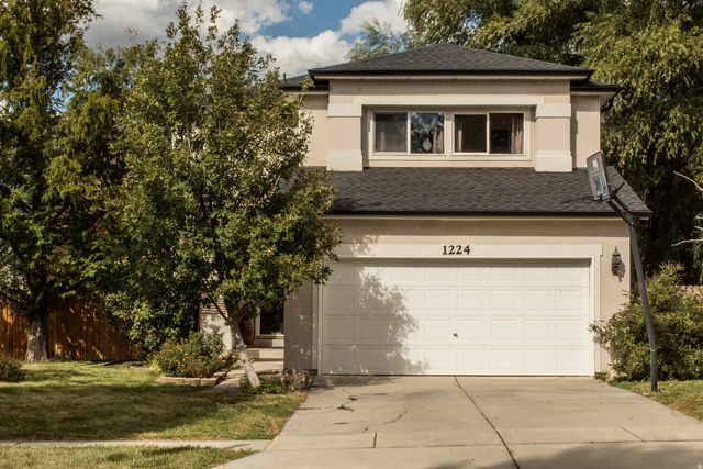 1224 N Lewis Peak Dr, Ogden