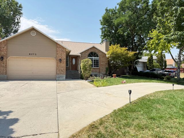 4072 S Peachwood Dr W, West Valley City