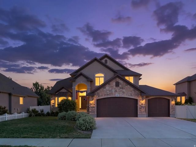 10403 S Walnut Canyon Ln, South Jordan