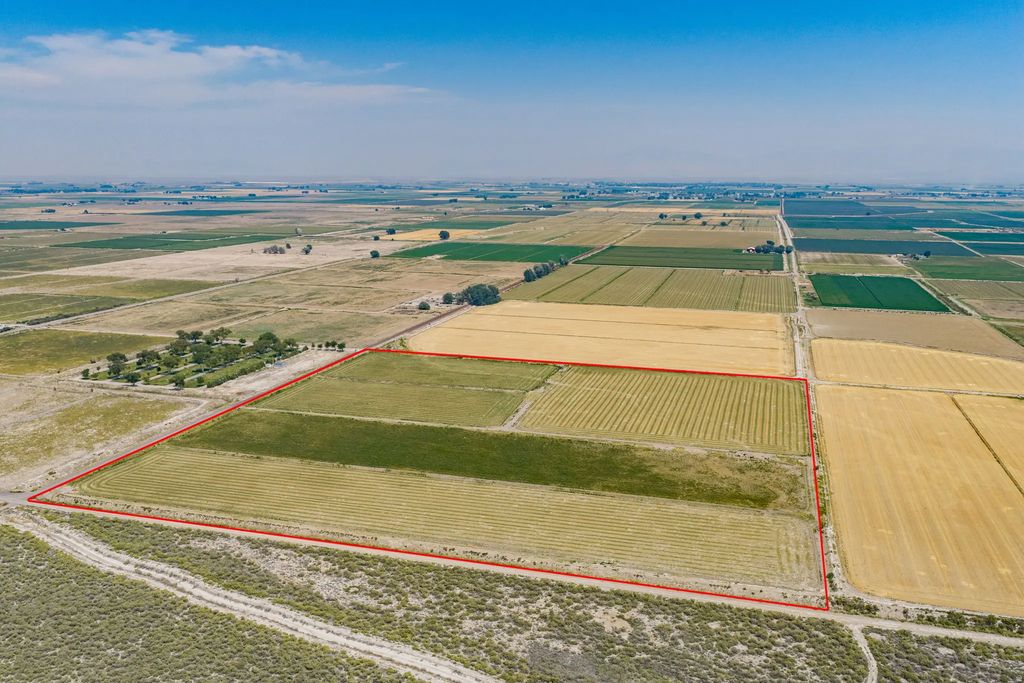 800 W 1750 N, Hinckley