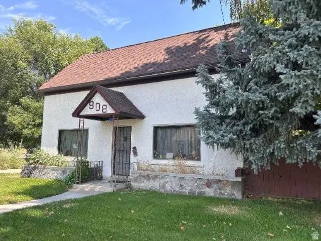 908 S Liberty E, Ogden