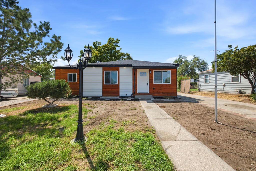 4301 W 5740 S, Kearns