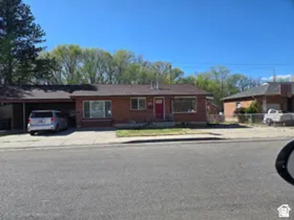 490 S Averett W, Springville