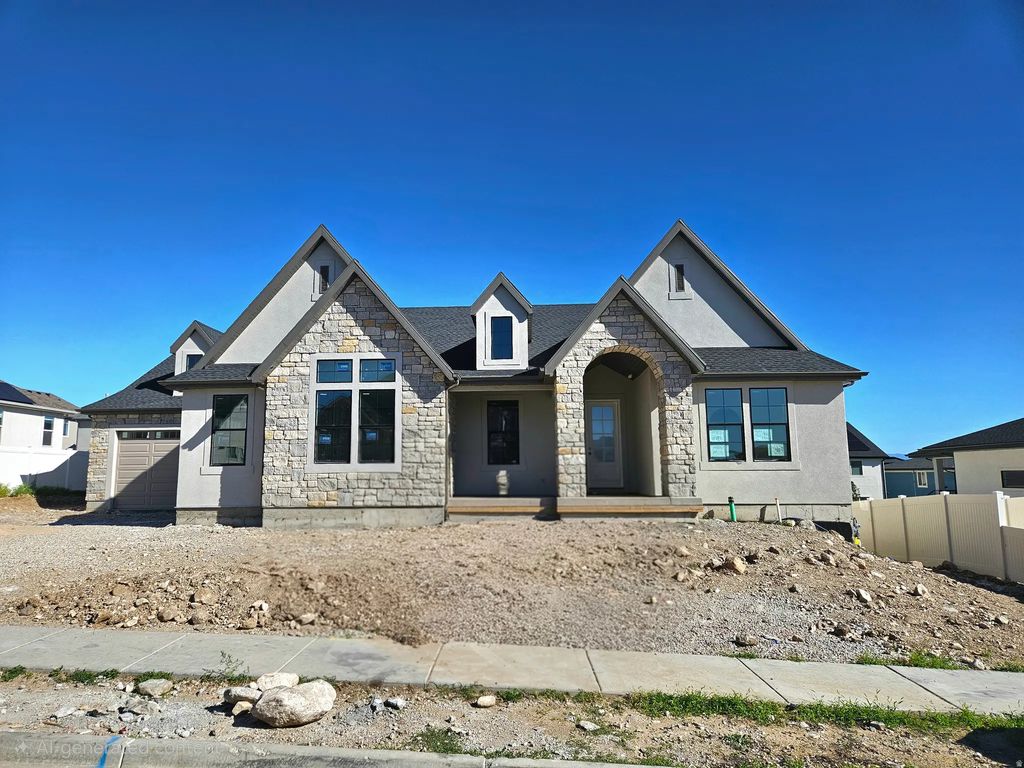 6624 W Braeburn Way, West Jordan