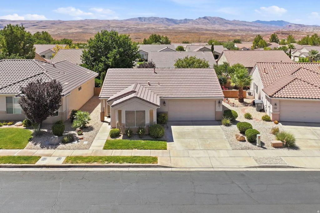 4496 S Big Dr, St. George