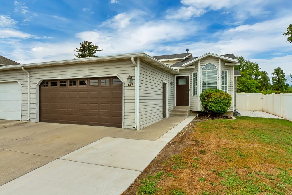 647 E 100 N, American Fork
