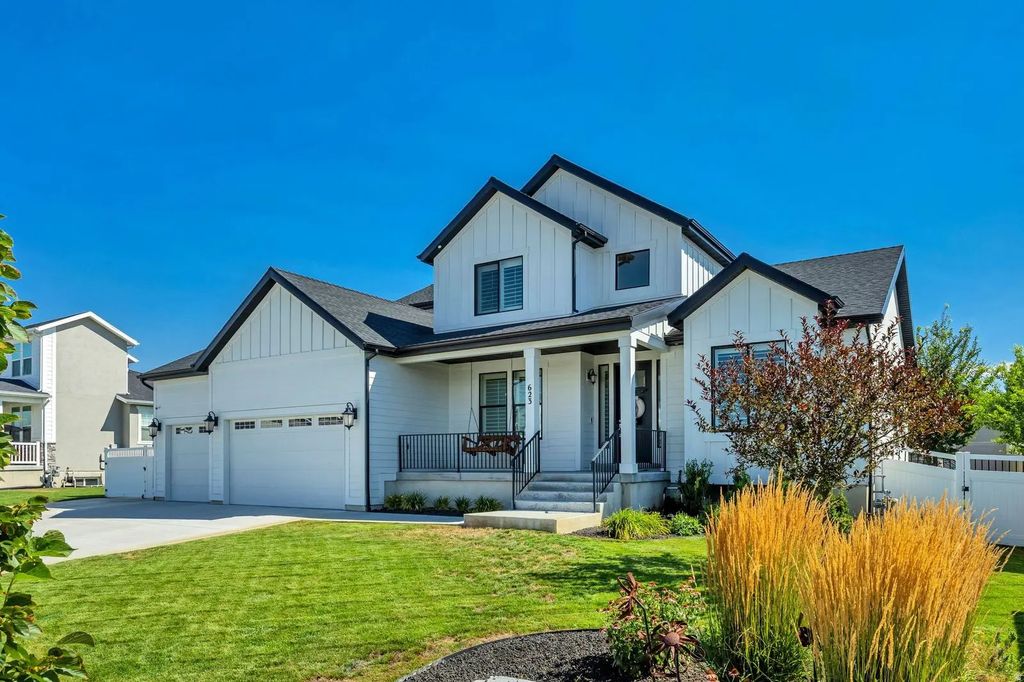 623 S Alberta Spruce Dr, Layton