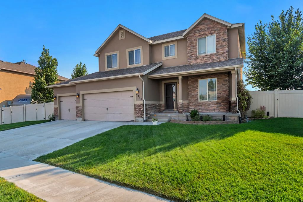 4318 N Robbins Cir, Eagle Mountain