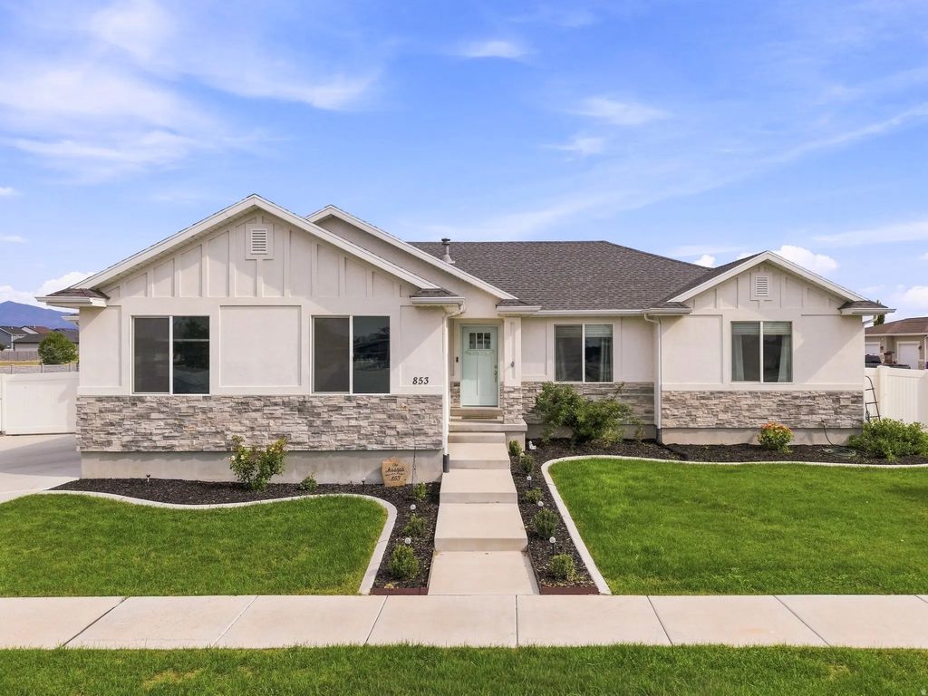 853 E Primrose Way, Eagle Mountain
