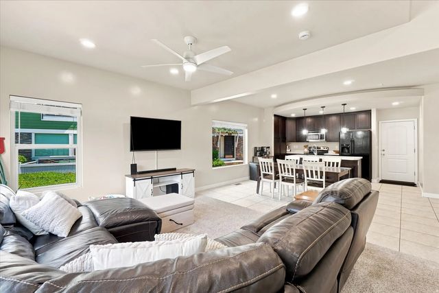856 W San Savino Way, Midvale