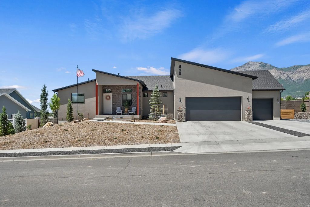890 E 2175 N, North Ogden