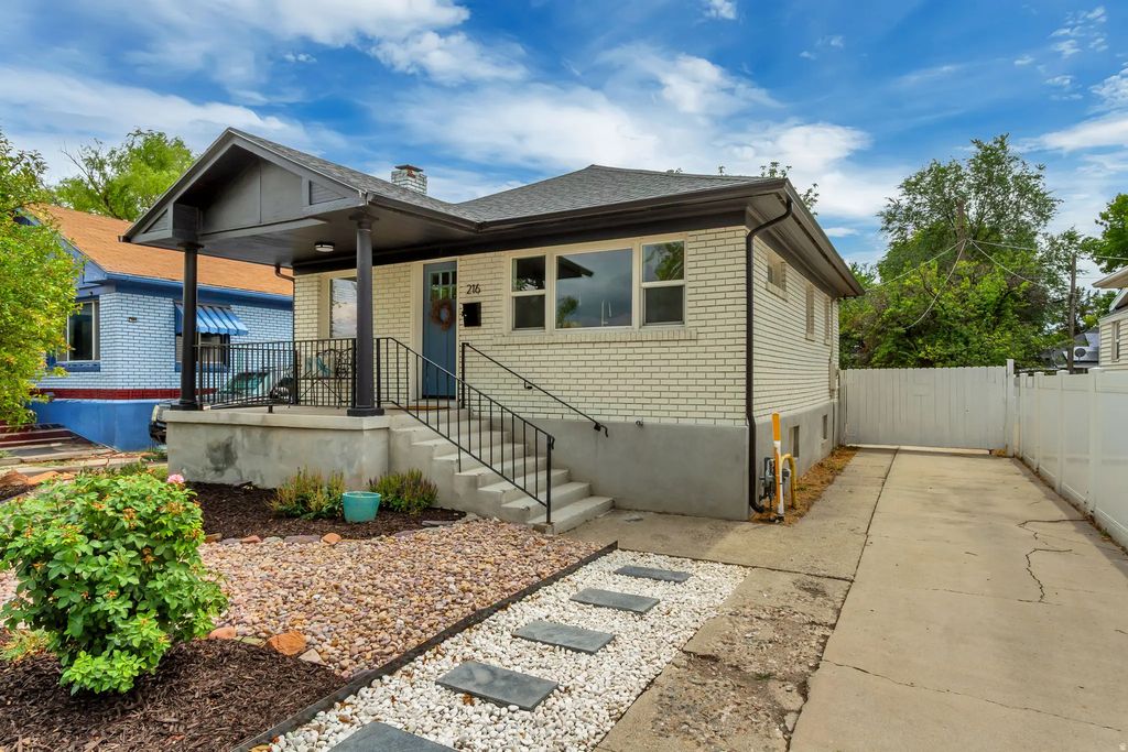 216 E Whitlock Ave, Salt Lake City