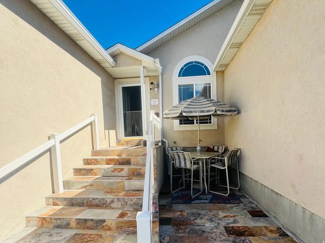 686 Greystone Way, Tooele
