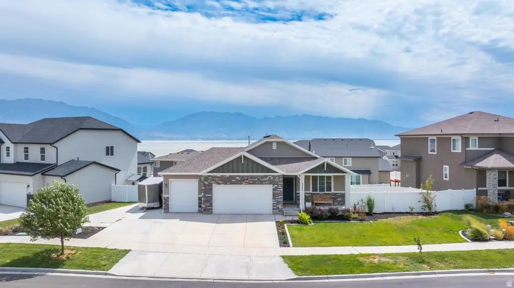 3344 S Tiger Heron Dr, Saratoga Springs