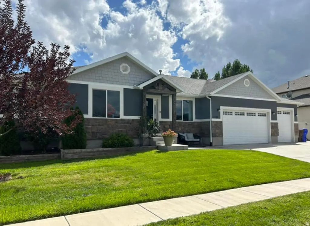 1198 E Raven Way, Eagle Mountain