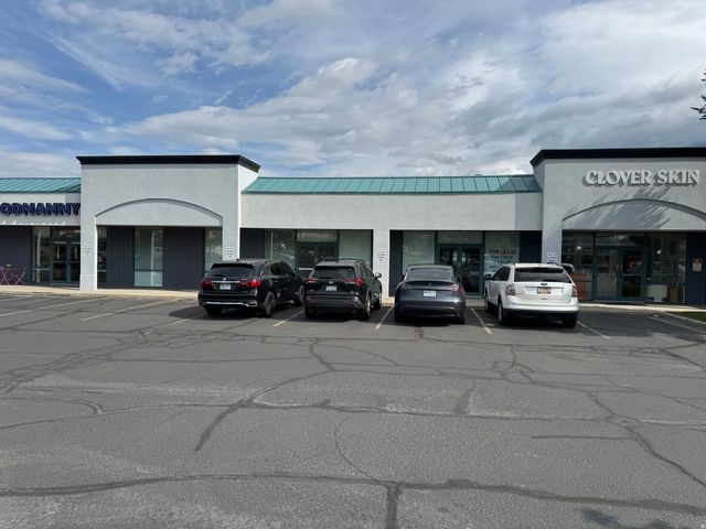 135 S State St 18, Lindon