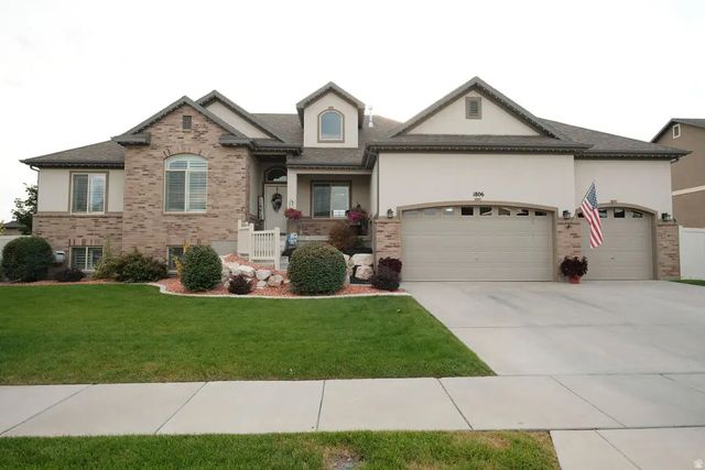 1806 S 3525 W Cir W, Syracuse