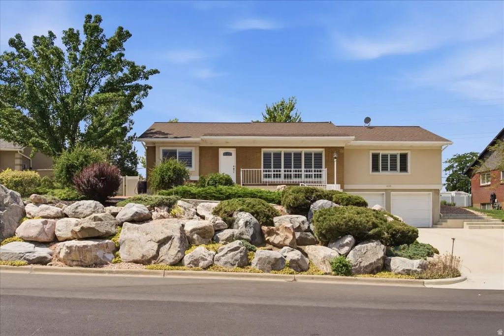 4895 Ben Lomond Ave, South Ogden
