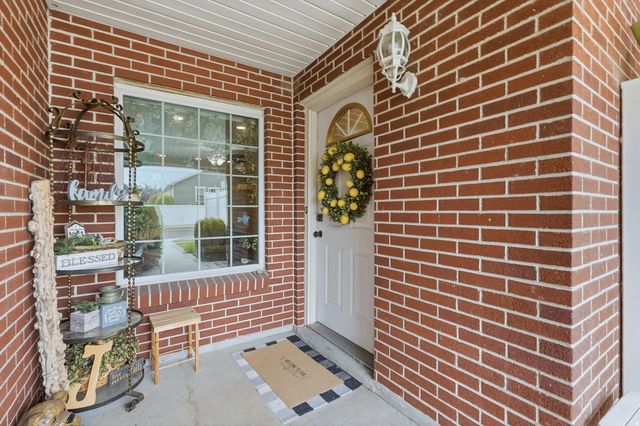 130 W Pheasantbrook Dr, Centerville