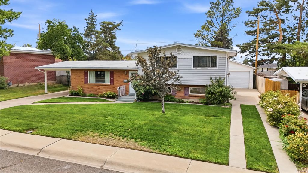 589 N Nelson Ave E, Tooele