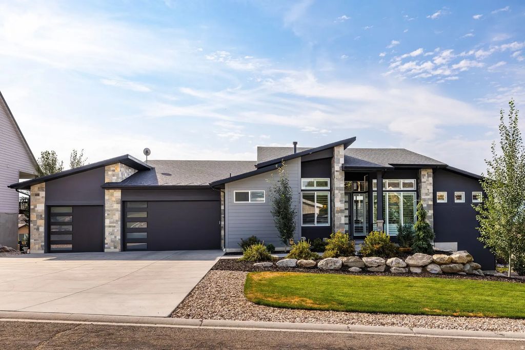 4115 E 4600 N, Eden