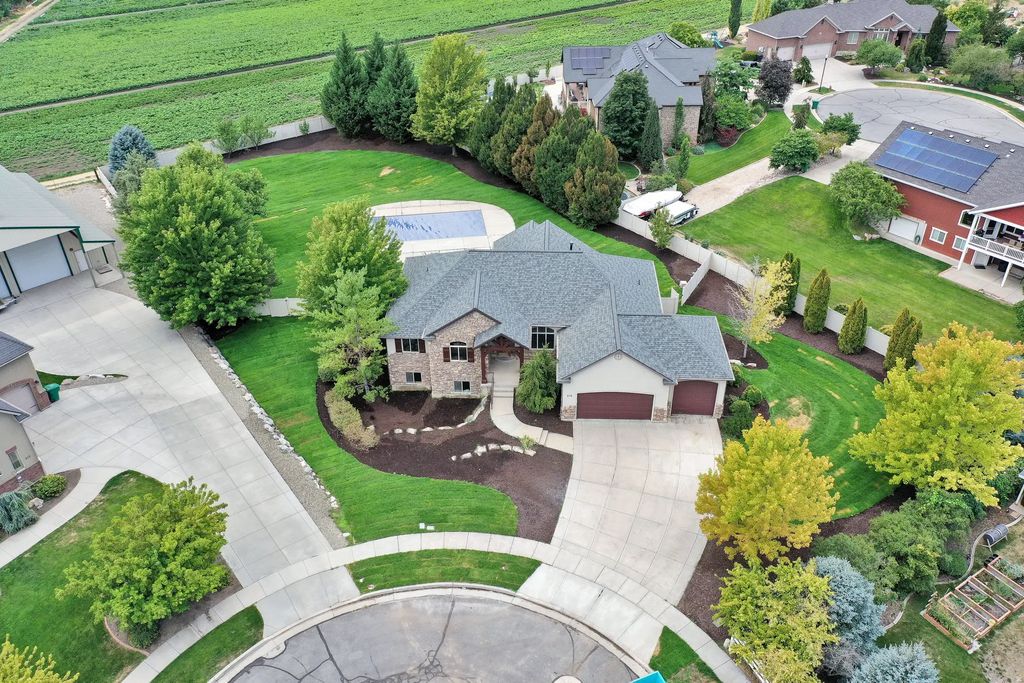516 S 1175 W, Farmington
