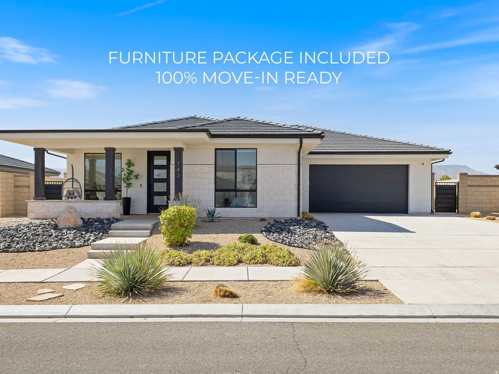 743 W Rust Bluff Dr, St. George