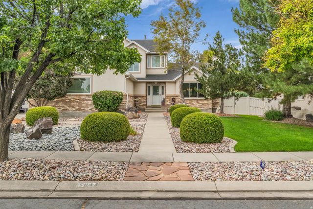 5044 W Copper Meadow Ln S, West Jordan