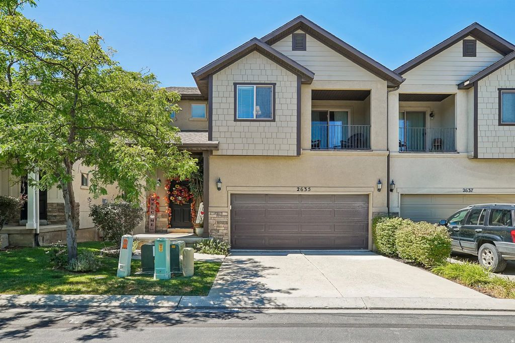 2635 N Elm Dr N, Lehi
