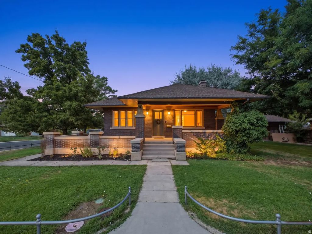 517 N Center St, Lehi