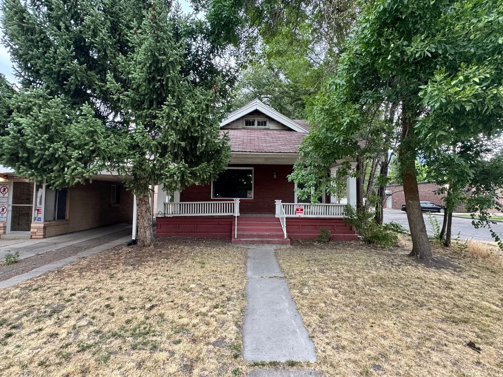 2526 S Monroe Blvd E, Ogden