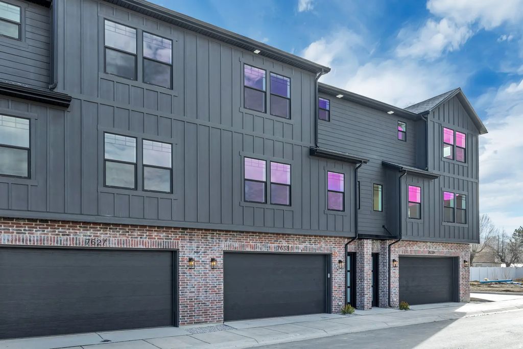 7613 S 300 E, Sandy