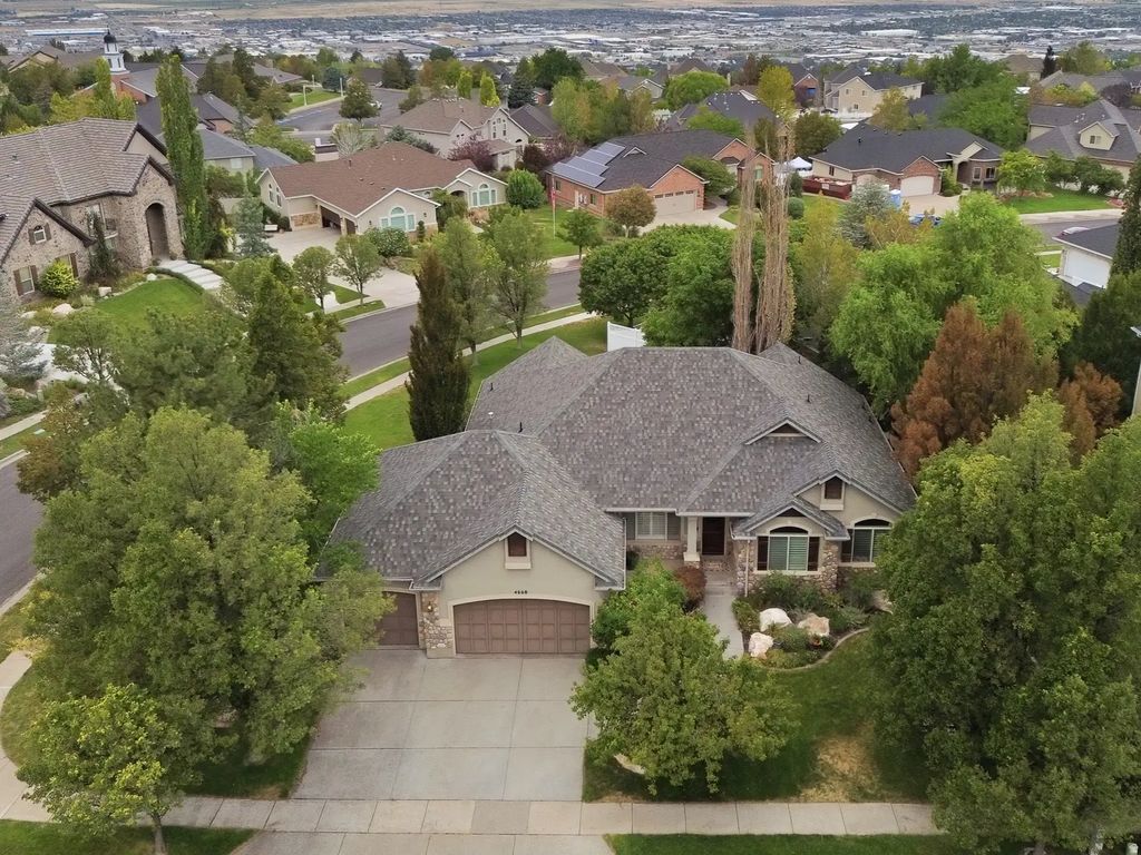 4668 Bountiful Ridge Dr, Bountiful