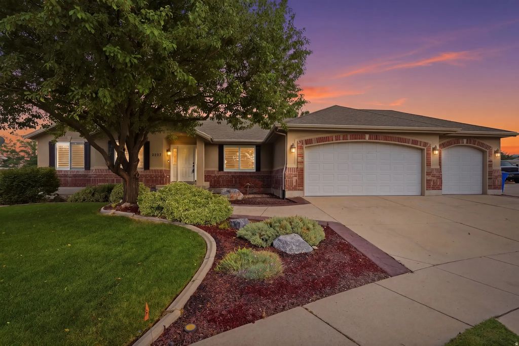 5237 W Saddle Creek Cir S, West Jordan