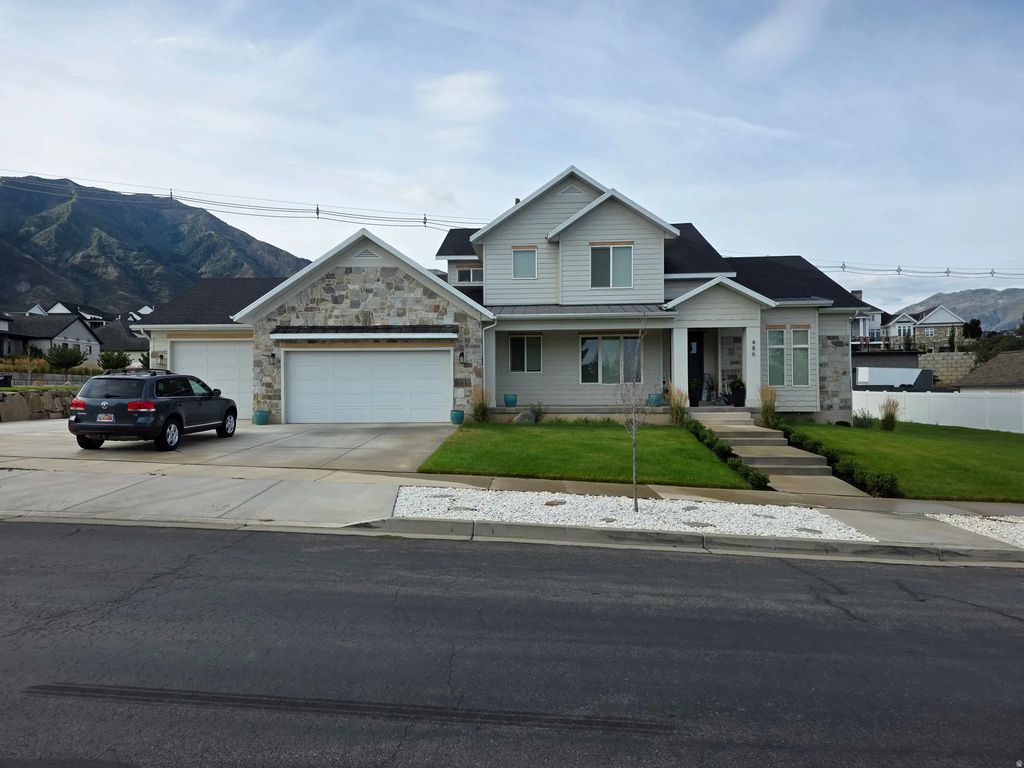 486 E Selman Dr, Salem