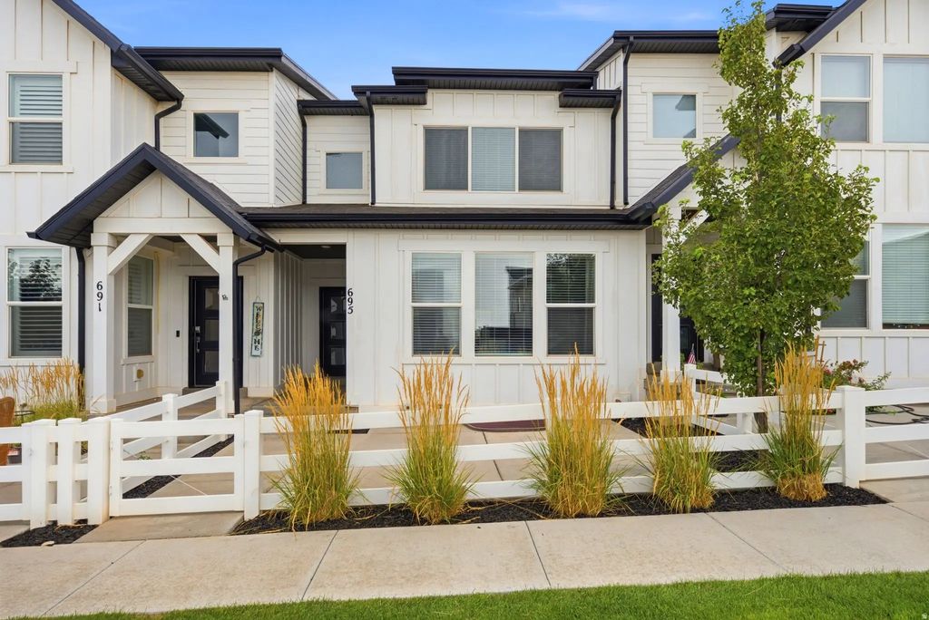 695 S Miller Ave, North Salt Lake