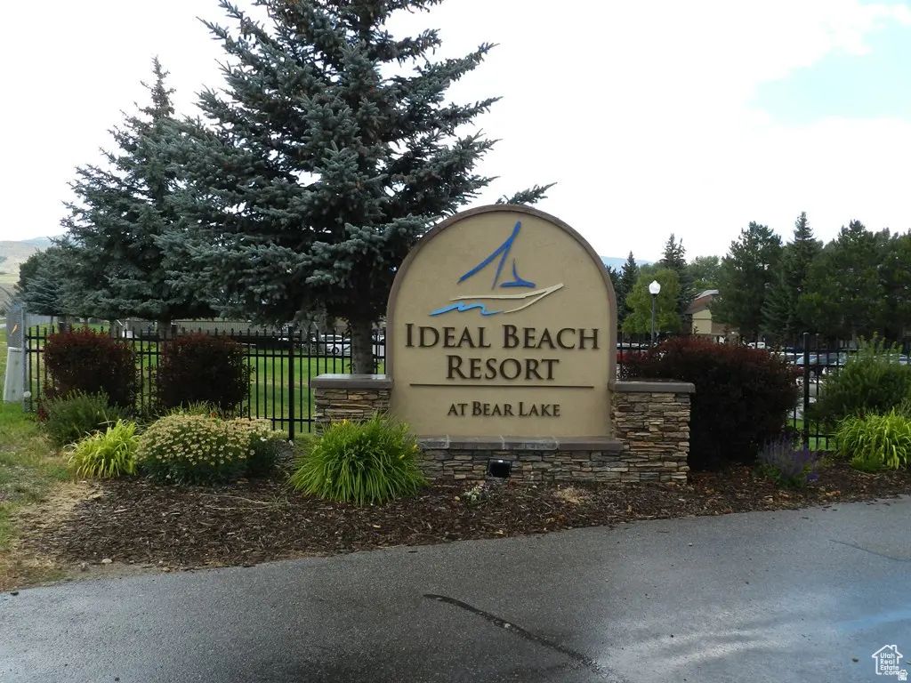 2176 S Bear Lake Blvd #451, Garden City