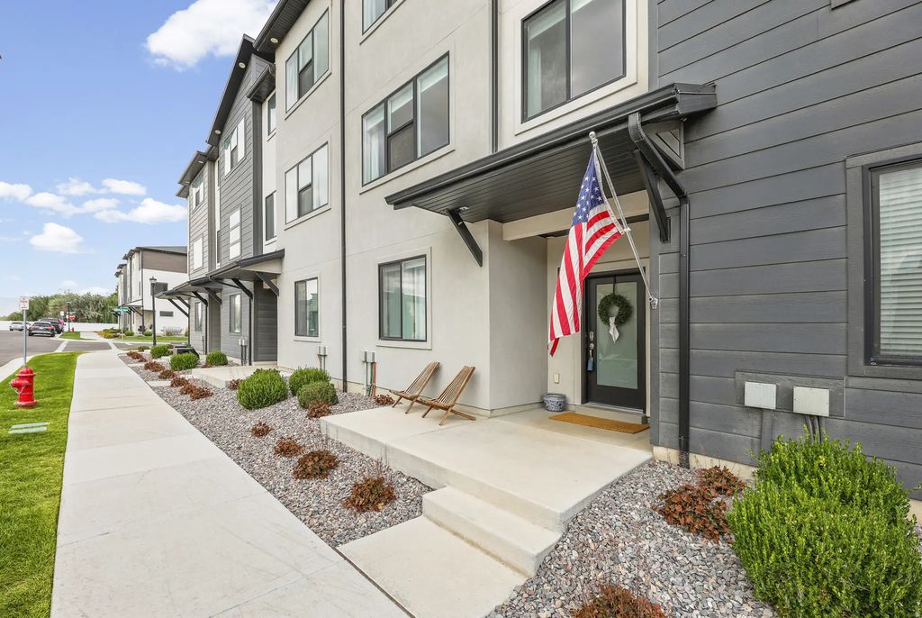 1037 W 550 S, American Fork