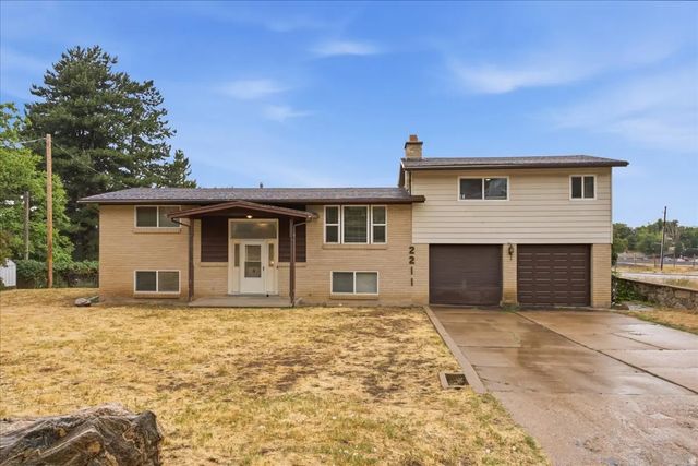 2211 Valley Dr, Layton