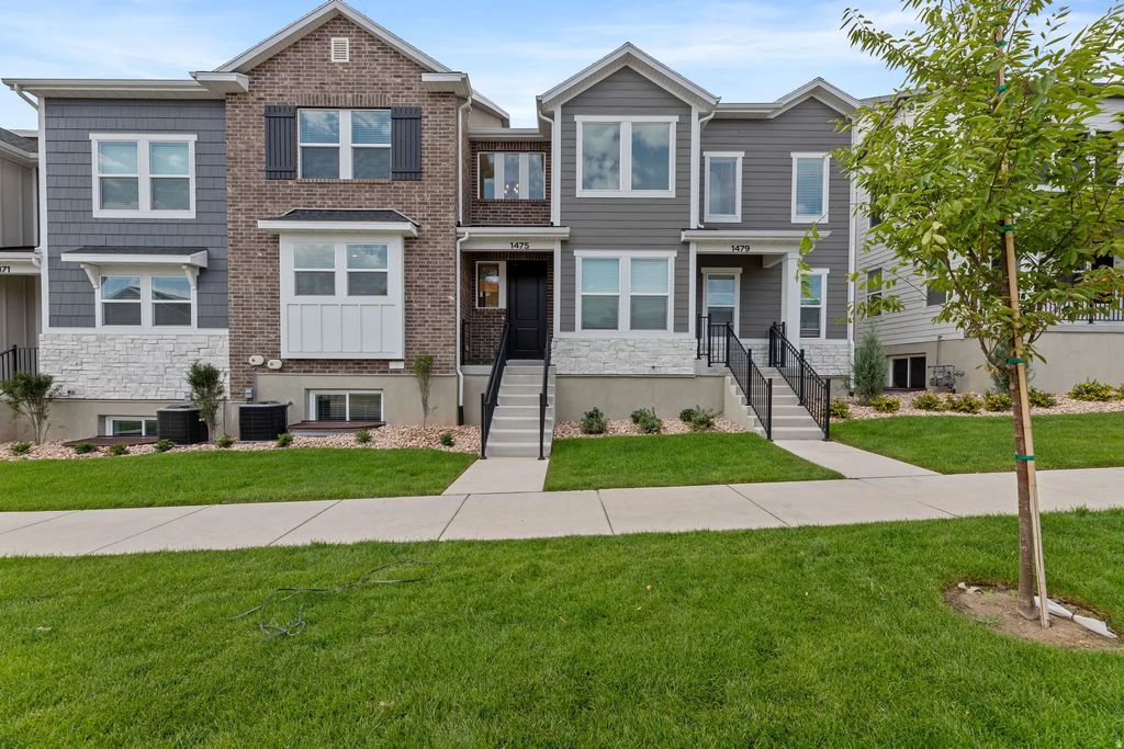 1475 W Skyline Dr, Saratoga Springs