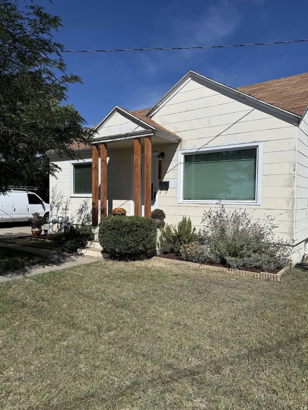 2086 W 5600 S, Roy