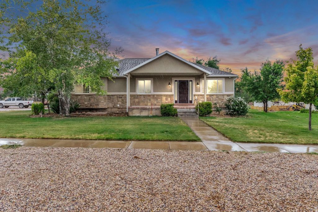 190 E 300 S, Fillmore