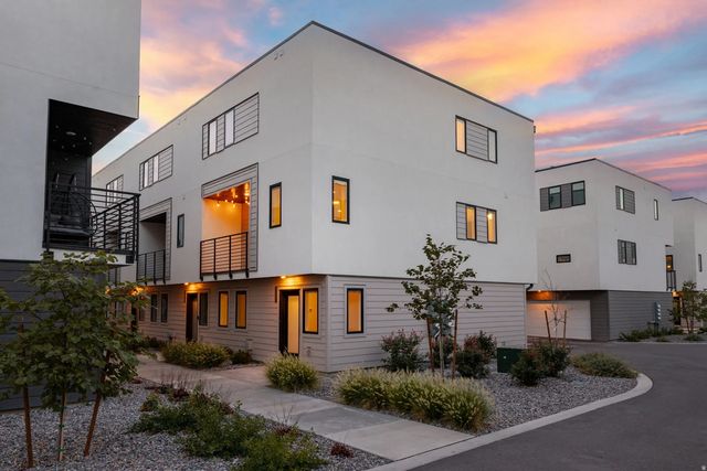 1590 S 900 W 1101, Salt Lake City