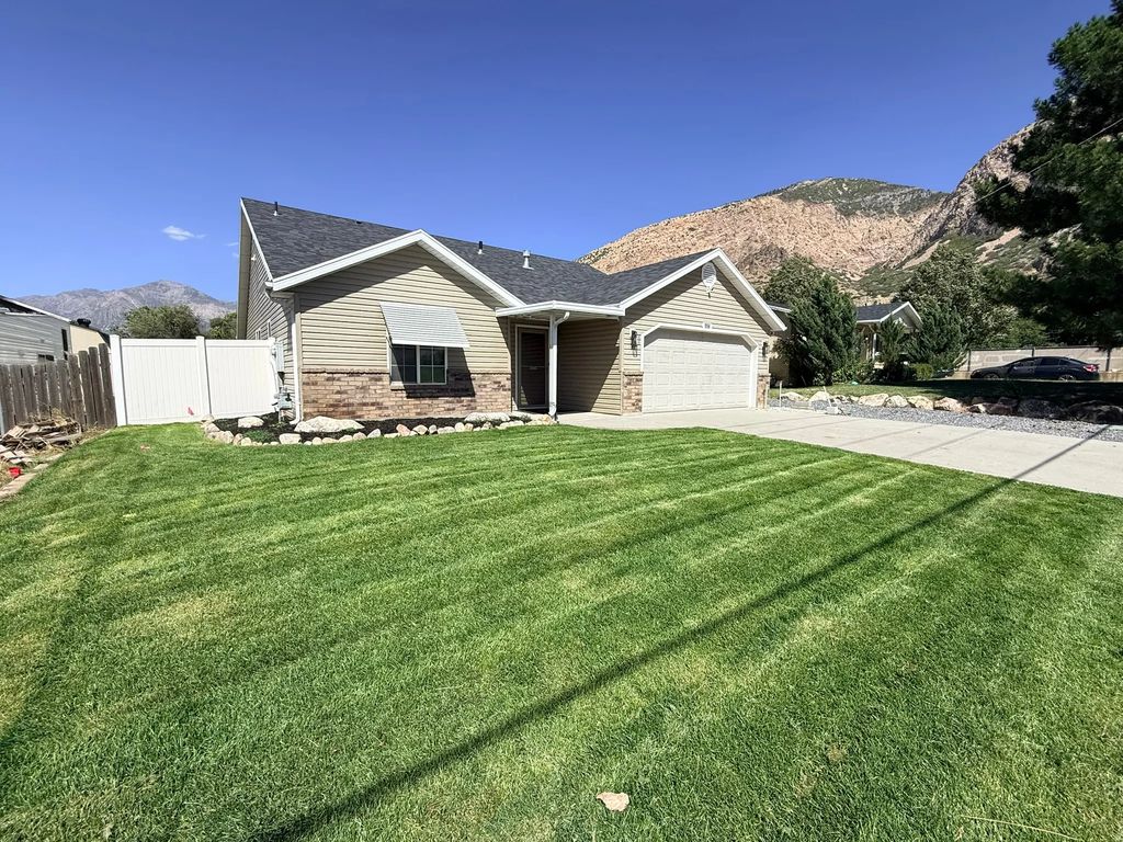 956 North St, Ogden