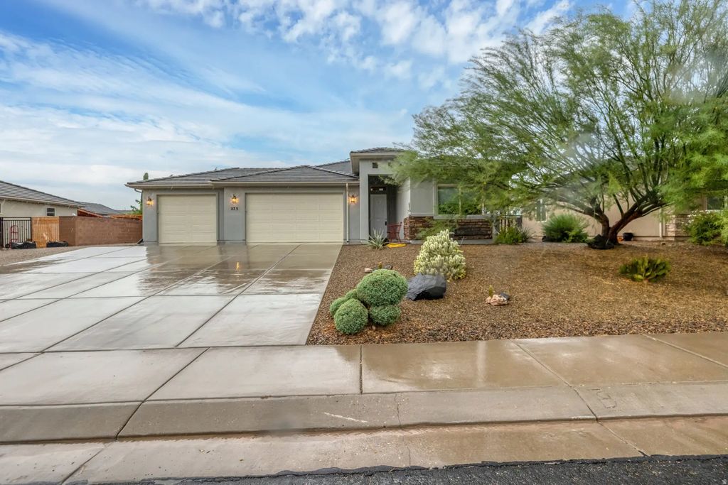 273 N 220 W, La Verkin