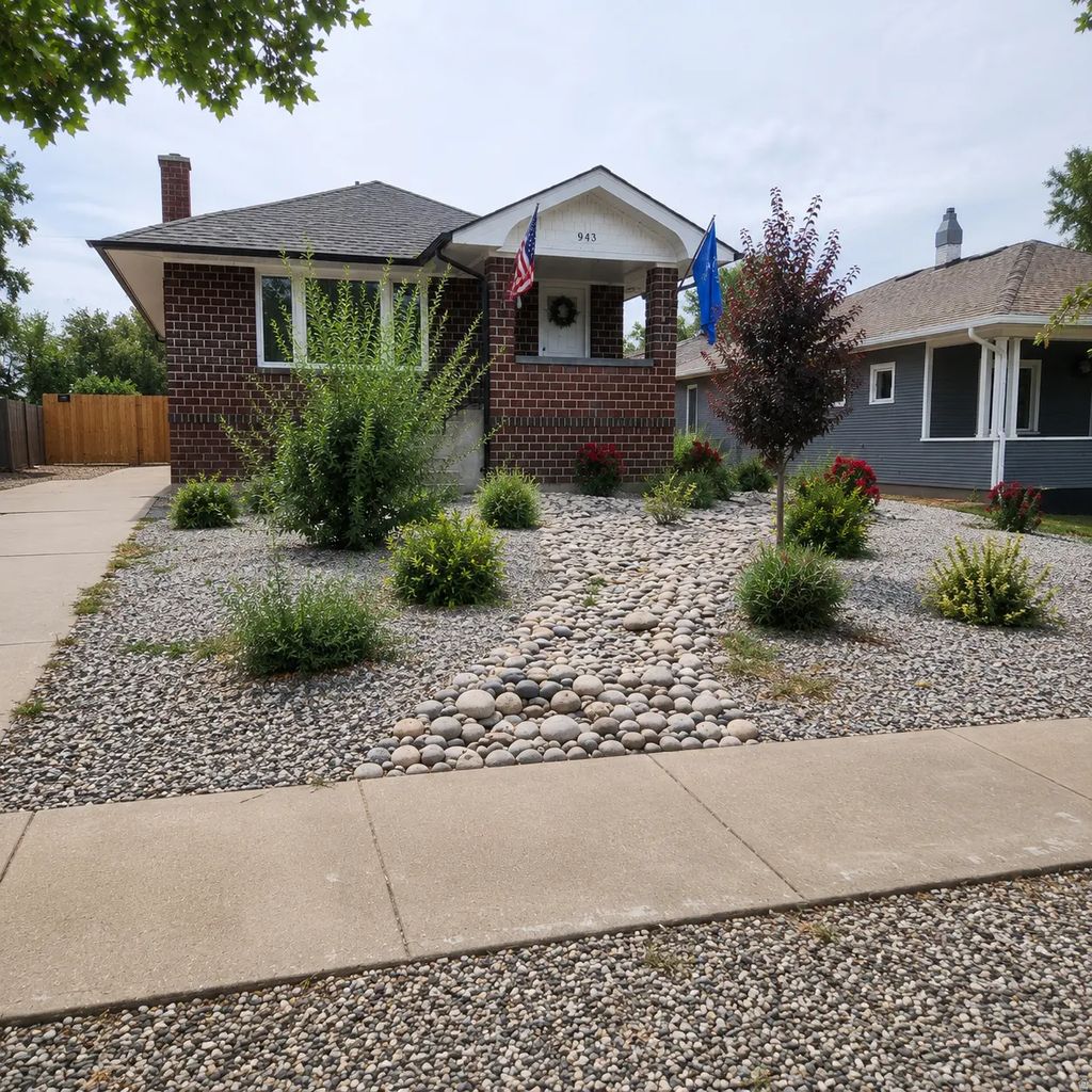 943 E 30th St S, Ogden